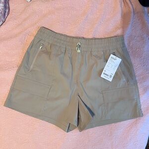 Athleta Cascade Cargo Poplin Short